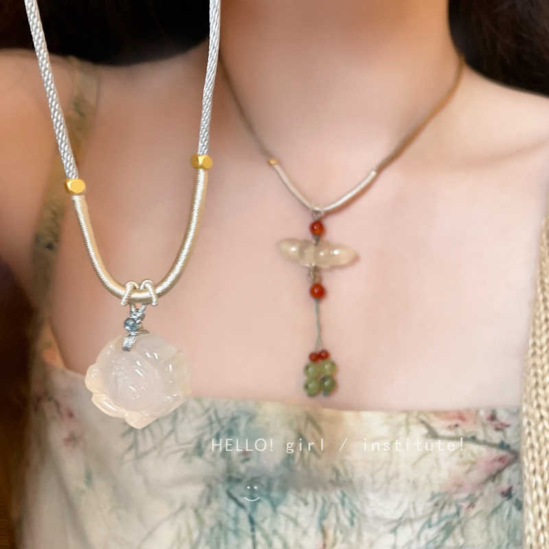 民族风莲花编制吊坠项链女锁骨链小众设计感可调节抽拉编织绳颈链