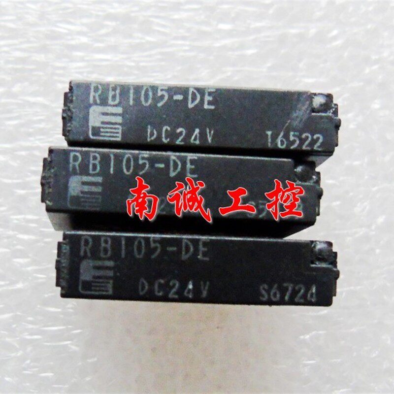 RB105-DE DC24V 终端继电器 现货 4N-DE 底座 质保一年