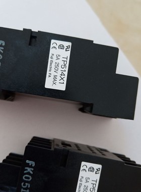 供应原装9.5成新继电器插座TP514X1,TP514X2,TP68X2不含税