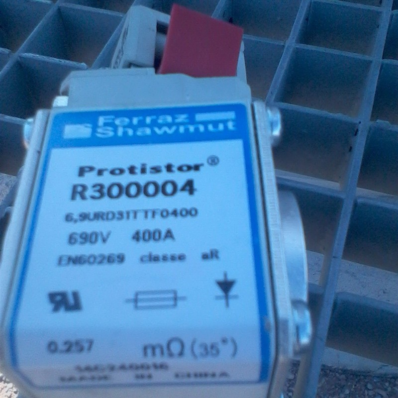 B300082熔断器 PC33UD69V1000TF 1000A690V   Protistor保险