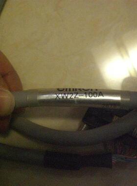 * XW2Z-050/150A/200A  欧姆龙电缆线 富士通 24针原装插头