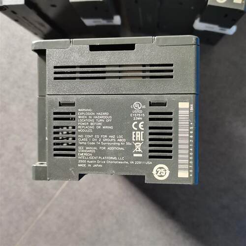 * IC200UDR040-FF UEM001-DF UEI016-B UEX624-D GE FANUC