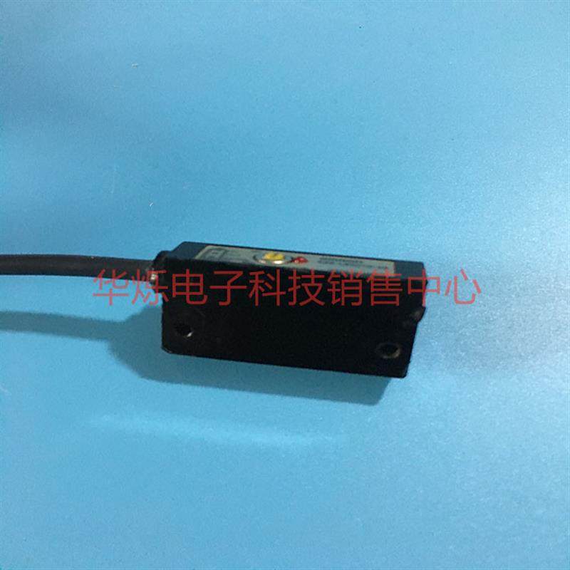 特价销售光电传感器E3S-LS3C1D-30现货