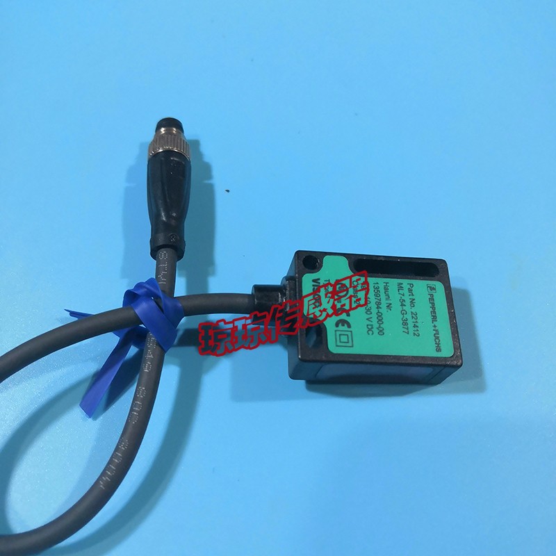 P+FML7-54-G-3877光电开关传感器ML7-54-G/82b/103/115B