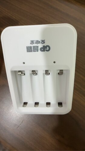 GP超霸13小时4槽慢速充电器
