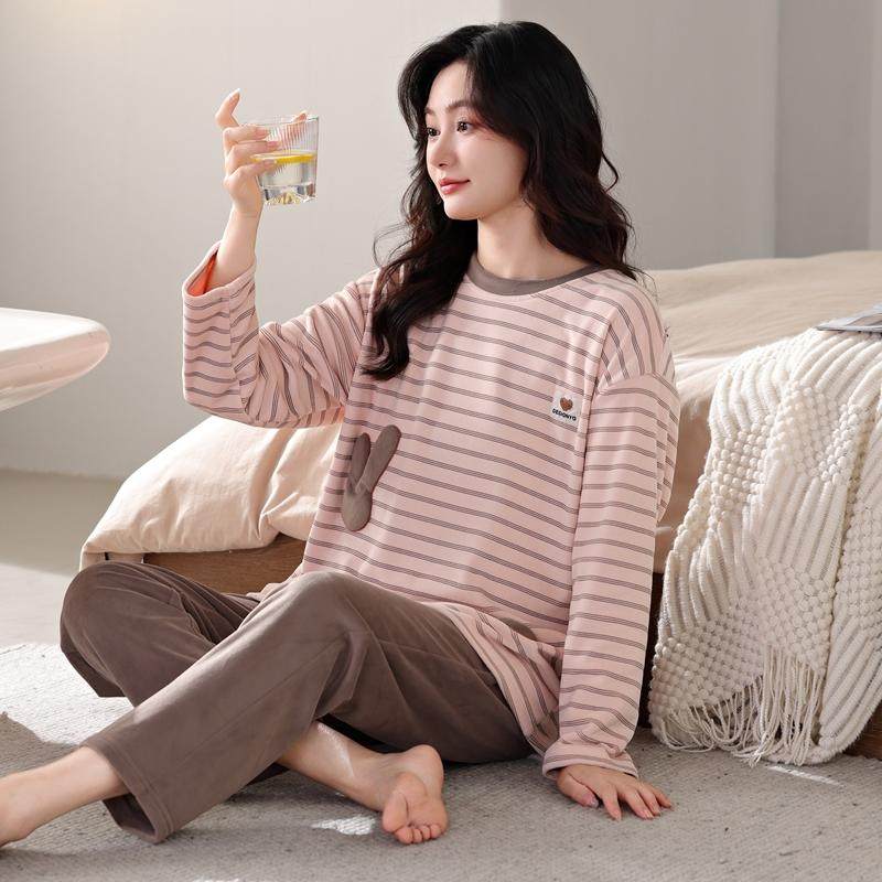 高级睡衣女秋冬款新款海岛绒薄绒条纹保暖套装休闲外出家居服秋季