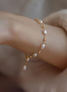 丹妮丝仙女气质小米粒人造珍珠金珠手链轻奢通勤小众设计法式