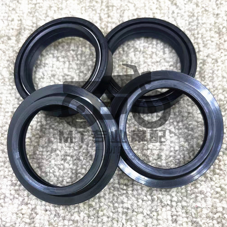 适用金鹏502/TRK502X/2021年19年高配版KYB避震前减震油封防尘盖