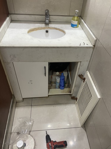 成都地区同城上门门板安装，门板维修，定制门板