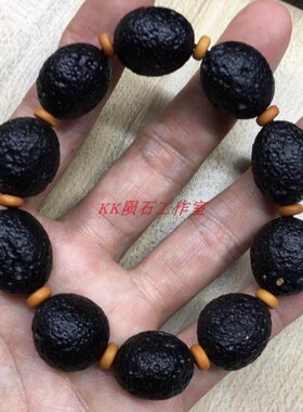 【KK陨石工作室】玻璃陨石TEKTITE雷公墨微孔墨天然原石手串