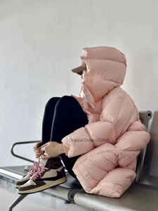 现货发~白鹅绒连帽面包服女中长款阔版无胆加厚蓬松羽绒服轻奢冬