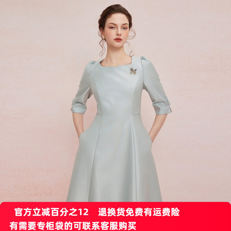 斯尔丽25夏季新款气质轻奢法式修身送镶钻胸花宴会礼服显高连衣裙