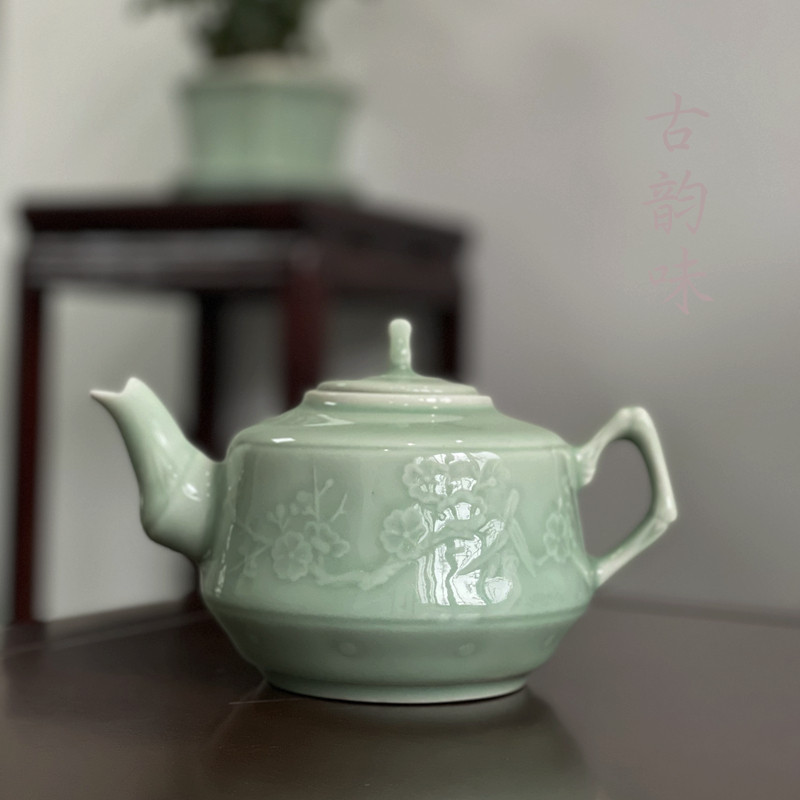 龙泉窑青瓷国营上垟瓷器文革瓷龙窑柴烧陶瓷梅花泡茶壶工夫茶壶