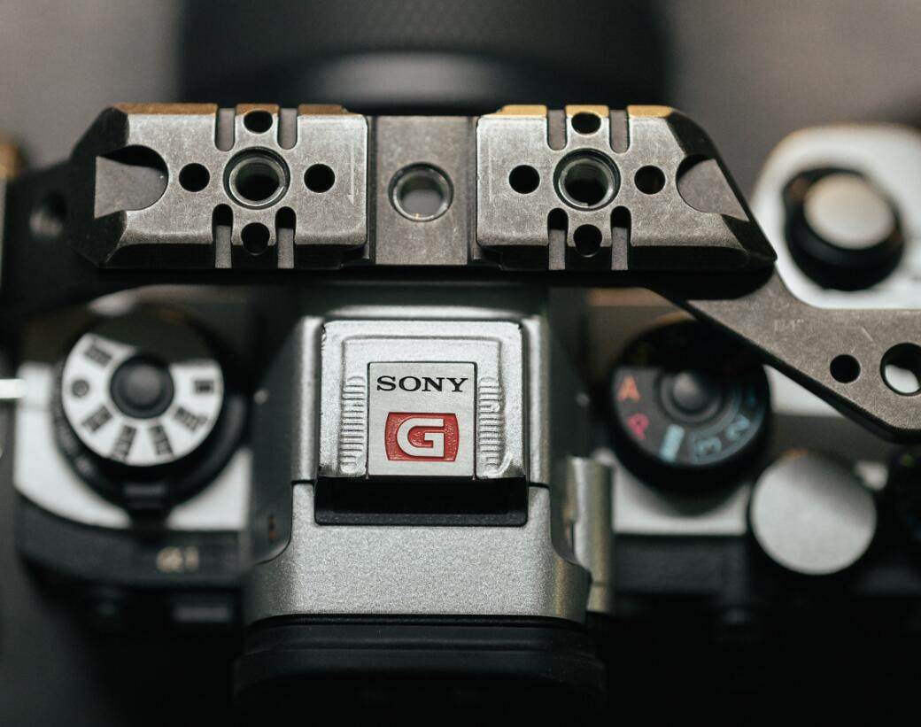 定制适用于索尼大师标ilcea97r4a m3 s2    a1 a7c热靴金属保护盖