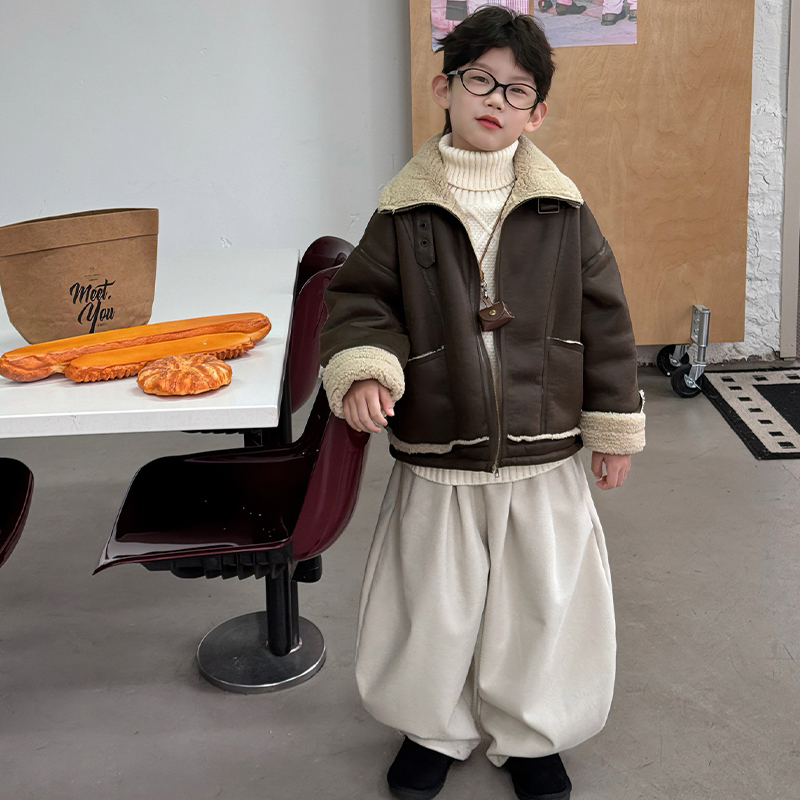 男童加绒皮毛一体外套2025新款儿童冬季帅气男孩宽松秋冬加厚皮衣