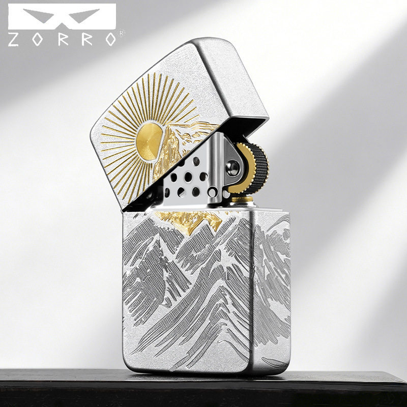 zorro佐罗正品砂轮煤油打火机铜壳二代砂铬银色刀刻日照金山图腾