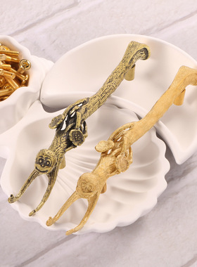 纯黄铜复古法手工匠作旧典藏艺术灵猴献福海底捞月门把手卧室门拉