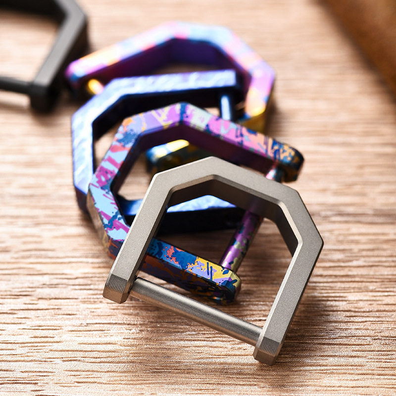 新款高强度纯钛合金款马蹄扣汽车钥匙扣一体成型户外便携彩D字扣