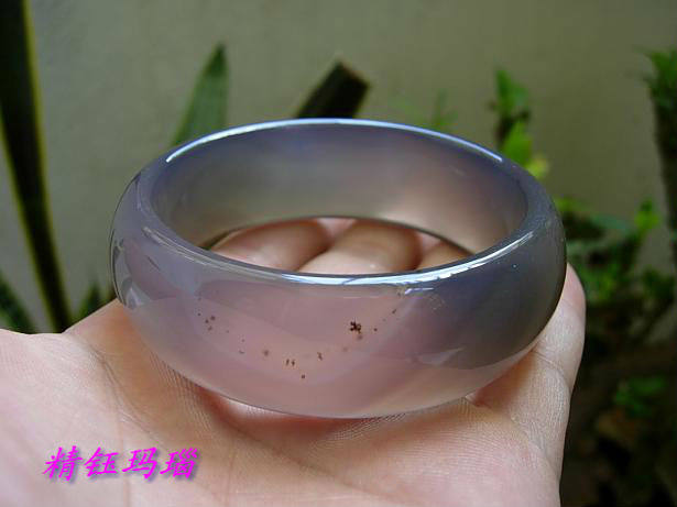 巴西新鲜出炉水晶玛瑙手镯送妈妈