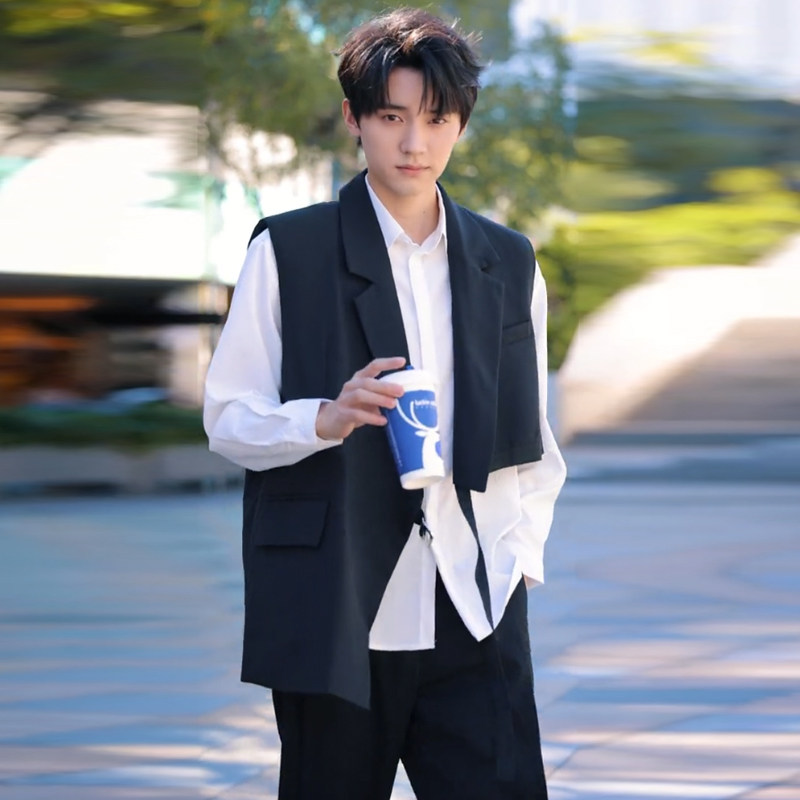 美发造型发型师演出艺考走秀年会不规则细带无袖西装马甲定制xy1