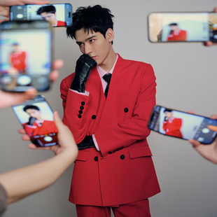 韩国时尚发型师大红色年会酒会演出直播走秀舞台无领西服套装1083