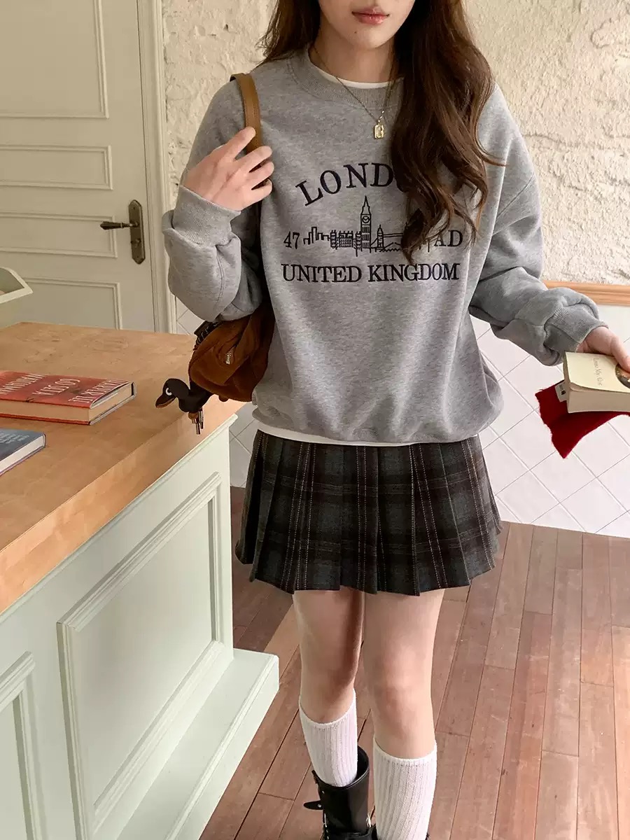 cicicream 伦敦周末 韩版宽松显瘦百搭钟塔字母刺绣圆领加绒卫衣