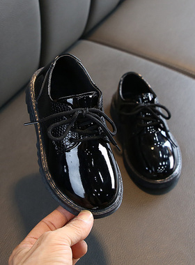 童鞋男童皮鞋儿童黑色英伦风2025春秋新款学生小男孩演出鞋软底潮