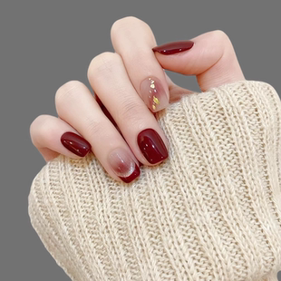 新款 秋冬手作穿戴甲显白新年车厘子红晕染美甲贴片成品可拆卸