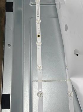 *适用70寸组装机背光灯条 SJ.ZS.D7001001-2835BS  1.14.MD700003