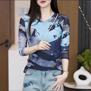 百搭休闲气质洋气上衣潮 舒适t恤女水墨印花显瘦时尚 夏秋新款 长袖