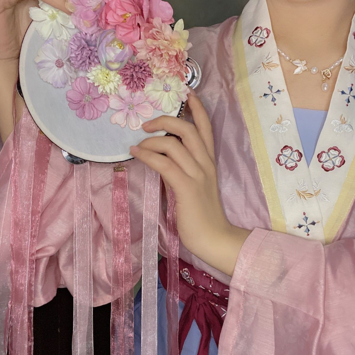 绢花手鼓飘鼓民族舞手拍鼓