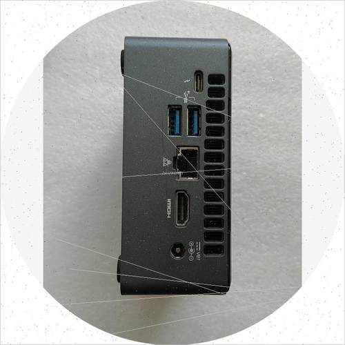 议价*NUC 8i5BEH 迷你小主机 正常使用 性能稳定 《注意