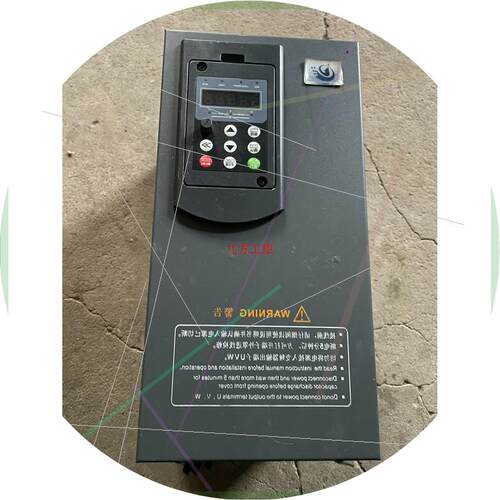 议价苏州一奔智能变频器 YBV680-4T022G 实拍