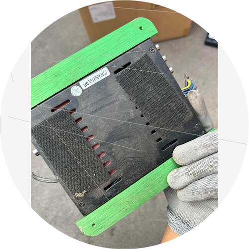 议价交叉火力CF-A6 dsp功放东西如图所示   拆下来的