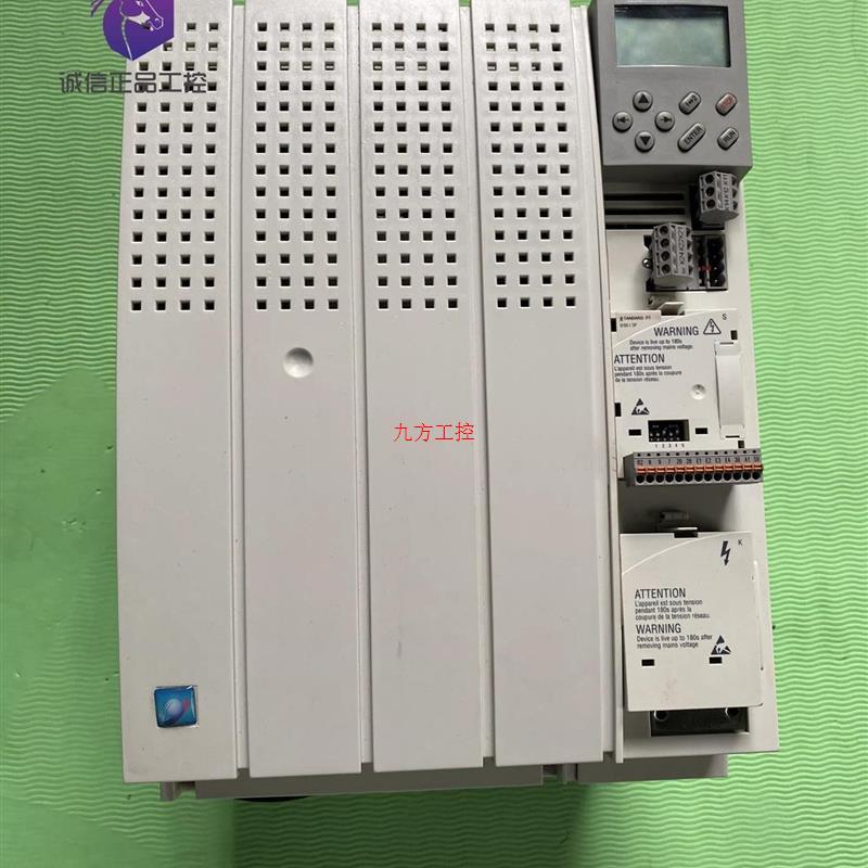 议价95成新原装进口伦茨变频器E82EV223K4B201 22