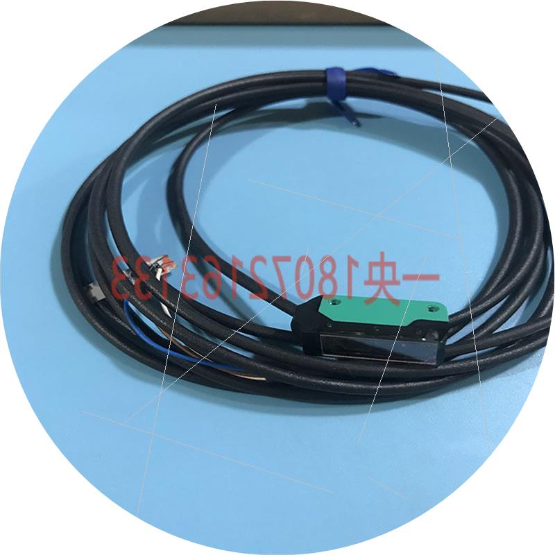 议价带偏振滤波功能的反射板型传感器 OBR1000-R2  P+F