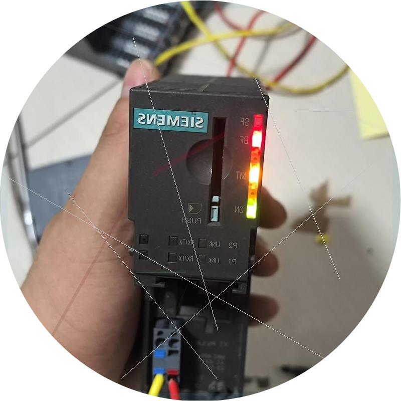 议价模块6ES7153-4BA00-0XB0  通电如图配