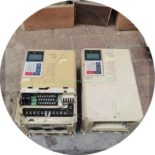 议价安川CIMR-G7A47P5变频器两台,功能包好