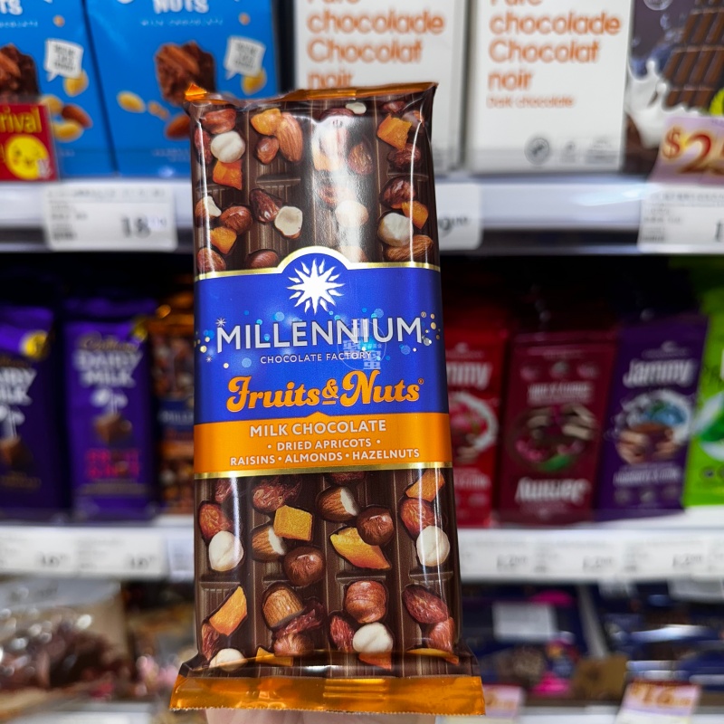 波兰Millennium混合坚果巧克力