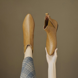 洋气小短靴女靴春秋单靴尖头低跟平底靴真皮松紧带英伦切尔西靴女