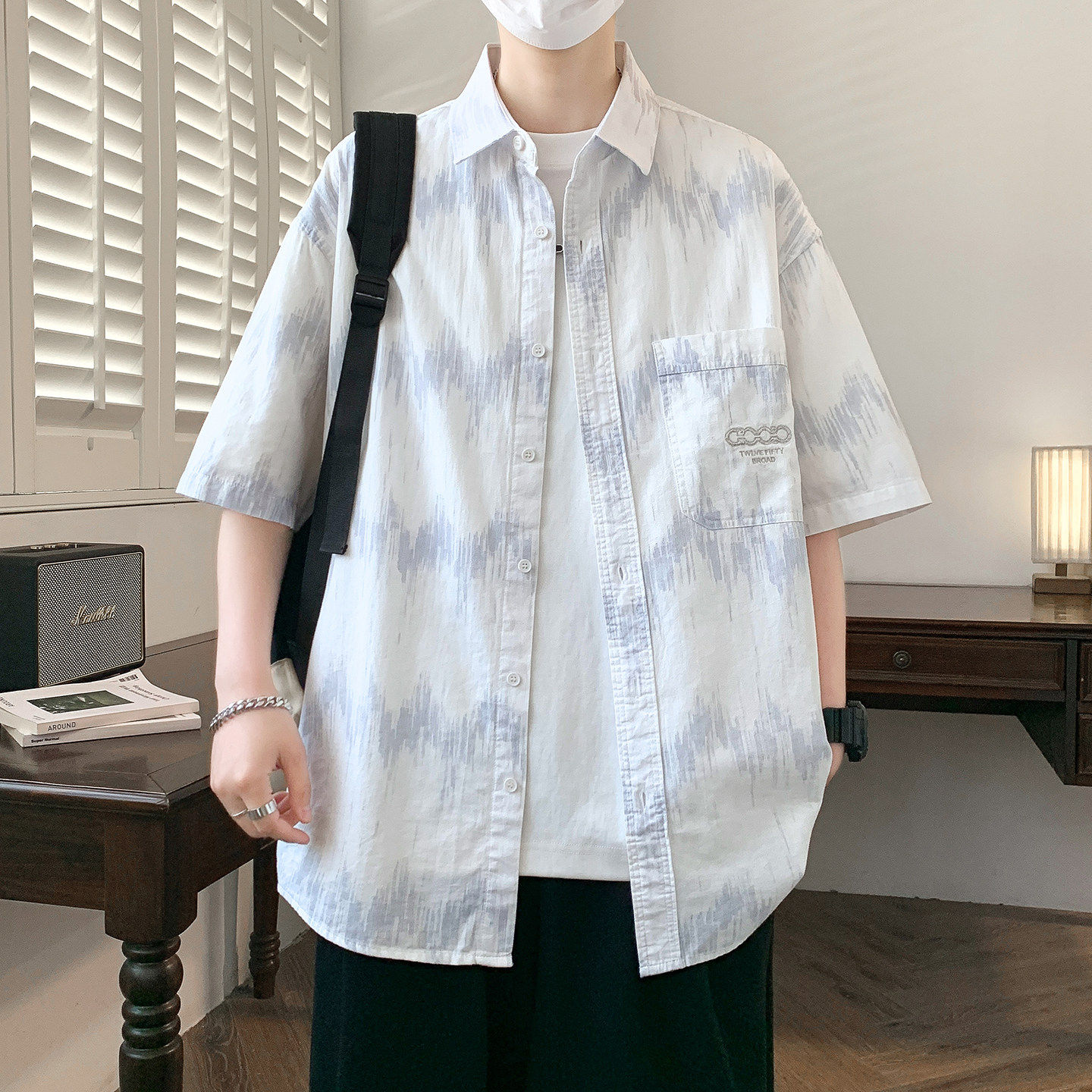 夏季青少年穿搭时尚翻领衬衫短袖个性有型舒适透气男生百搭衬衣