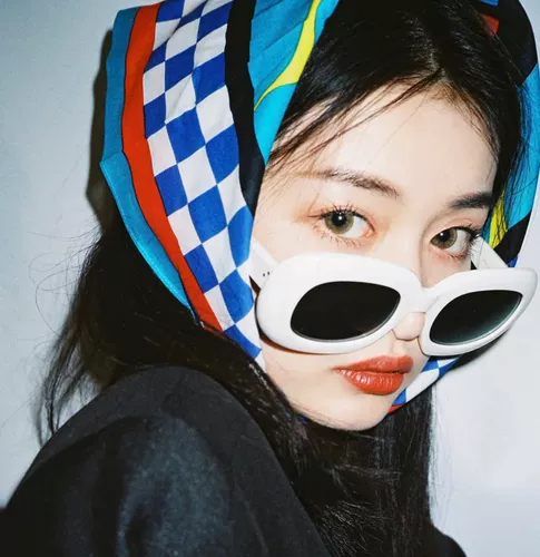 [Gaojie Minimalist Ellipse] Слушанные солнцезащитные очки без качества на самом деле предполагают, что рука человека - это зеркало ян