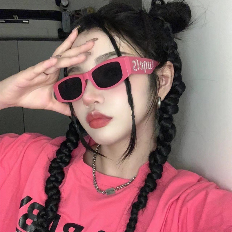 欧美街头时尚凹造型太阳眼镜网红显脸小方形眼镜遮阳墨镜女字母男