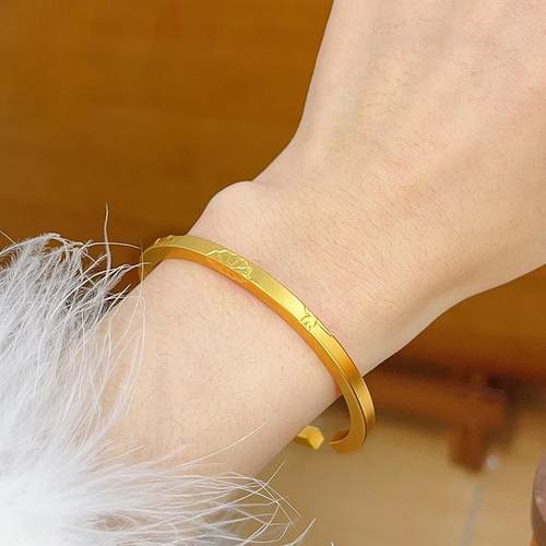 金店同款沙金錾刻光面小雏菊手镯