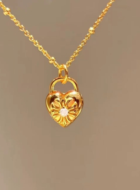 新中式熔岩纹爱心金锁吊坠项链