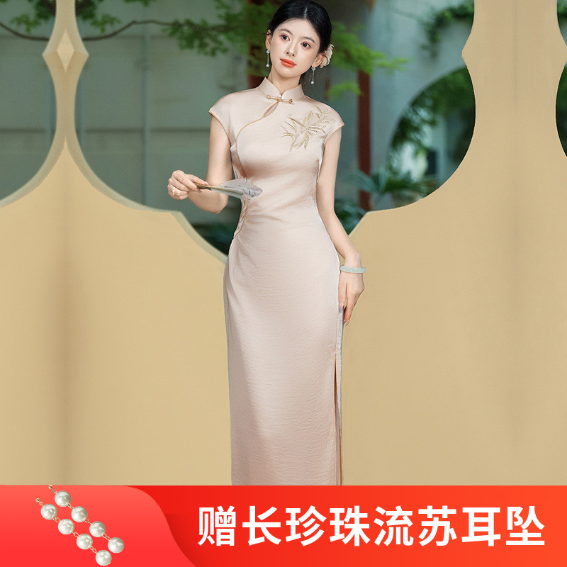 2025长款刺绣旗袍粉色夏季高端气