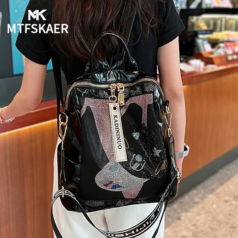 香港正品高级感多功能真皮双肩包女2025新款时尚潮流女士旅行背包