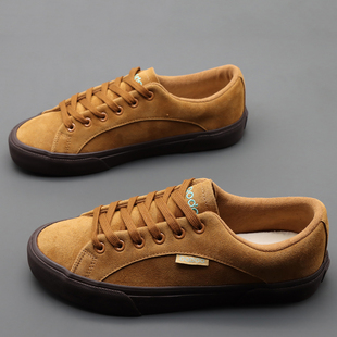 男鞋2026新款布鞋男复古牛纤绒厚底板鞋学生街拍潮鞋百搭休闲鞋子