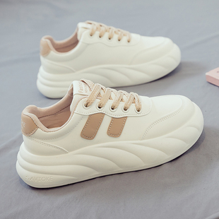 2026夏季透气百搭潮新款小白鞋女鞋厚底增高板鞋软底老爹0303e