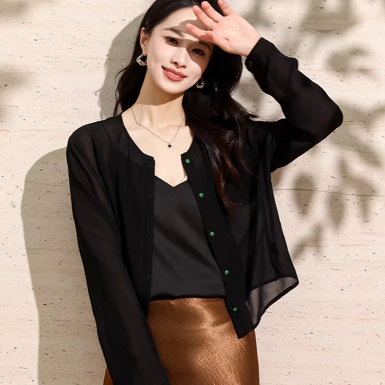 新中式黑色桑蚕丝防晒衣外搭开衫女2025夏新款高级感薄款微透上衣